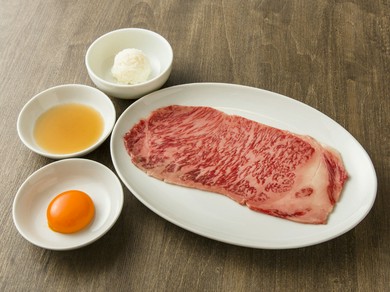 サーロインのすき焼き 厳選卵2個、一口ライス付