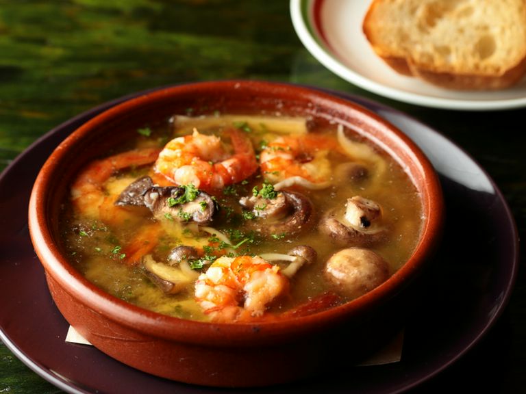 えびとキノコのアヒージョ