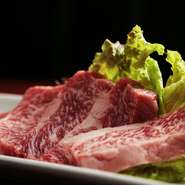 焼肉といったら必ず味わいたい『カルビ』。和牛肉の美味しさを実感できる逸品です。