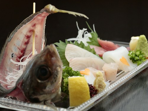 その日、日本海で水揚げされた新鮮な魚を使った『お造り』
