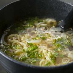 こだわりたっぷりのあっさりスープ『鶏そば』