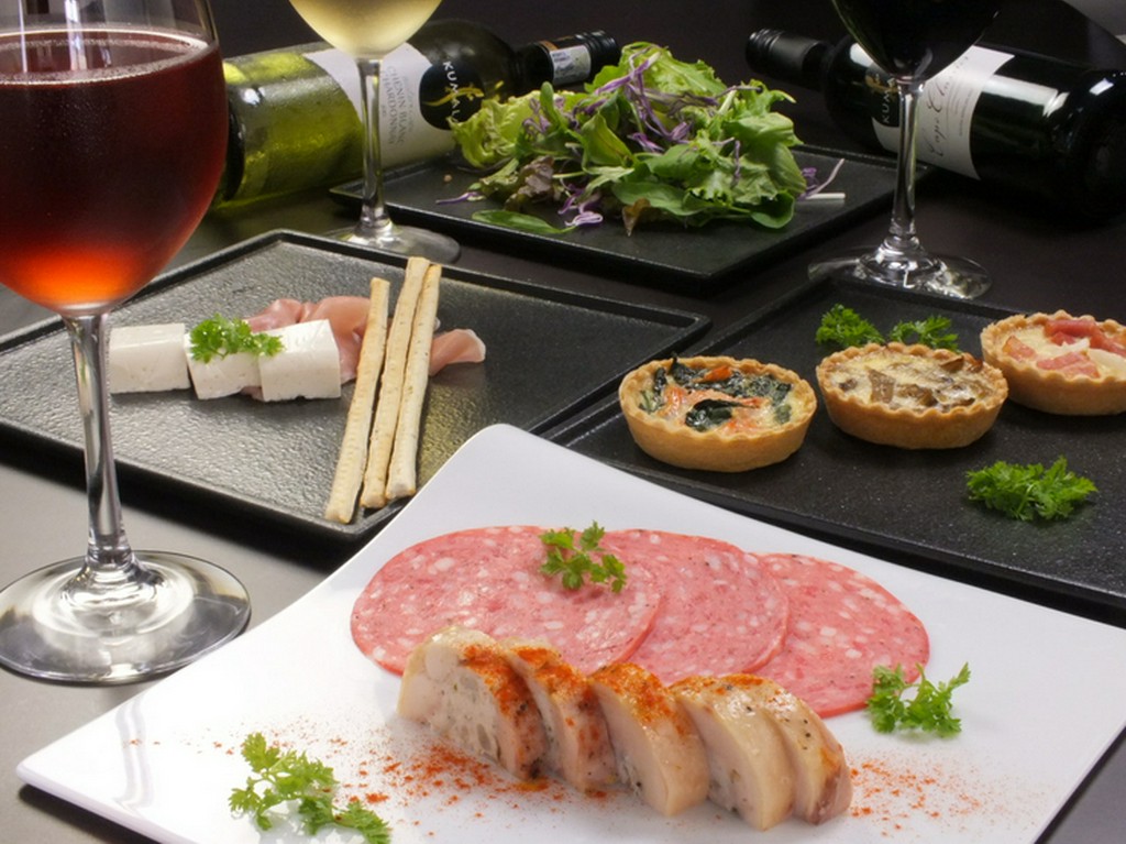 ワインもすすむA・DAY特製イタリアンで楽しく女子会