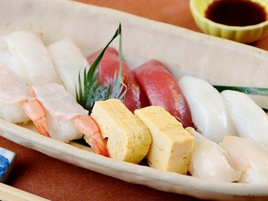2時間飲み放題付きのオススメコース(お1人様4000円〜)