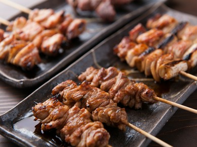 香ばしさがたまらない、串焼きの数々