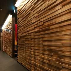 オーナーこだわりの壁面。優しい色使いが印象的です