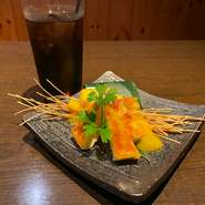 味に自信あり！
自家製カタラーナとドリンク一杯をセットで５００円で提供します！

平日の昼さがりに幸福なひと時を！