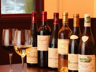 ドリンク類、特にワインを豊富にご用意しています