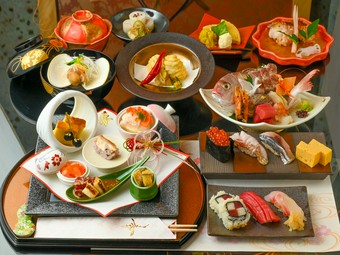 【すし処　椛】の、その日の味を満喫するなら『コース料理』