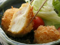 『豆乳のとろとろクリームコロッケ（2ケ）』ヘルシーな一品です