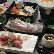 先付／椀物／造里／焚き物／焼き八寸／油物／食事／デザート