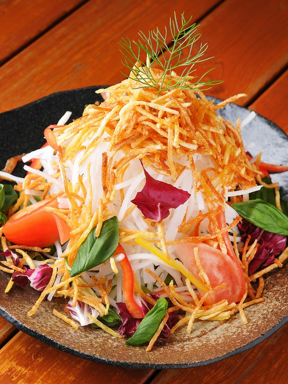 前菜にどうぞ『大根とポテトのシャキパリサラダ』