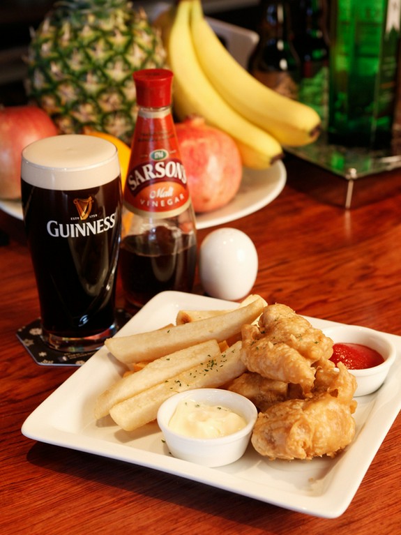 シスル名物『フィッシュ＆チップス』　M