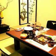 食通のお客様からもご好評をいただいています
滋賀の地酒・食材もございますので上質なおもてなしができます
単品メニューも多数ございますがお待たせしないためにも
コース料理をオススメしています！