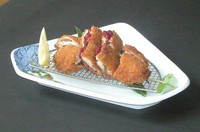 蔵かつ に 梅肉をつける