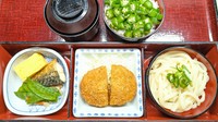 鰆西京焼、若竹煮、野菜コロッケ
菜の花からし、桜エビご飯、汁物