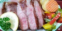 厳選の黒毛和牛ロースステーキの
単品テイクアウト
半日前までにご予約下さい。

◆ヒレステーキもあります<別価>