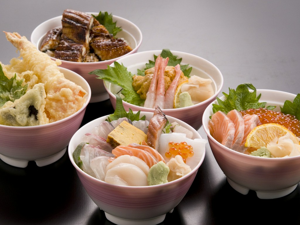 食べたい丼が必ず見つかる『レディース御膳』