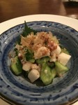 さっぱりと梅の酸味が、お酒によく合う一品。