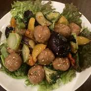 甘酢あん和え　彩り野菜をと肉団子