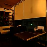 お客様の男女比は半々。男性の方も、女性の方も楽しめるお店です。