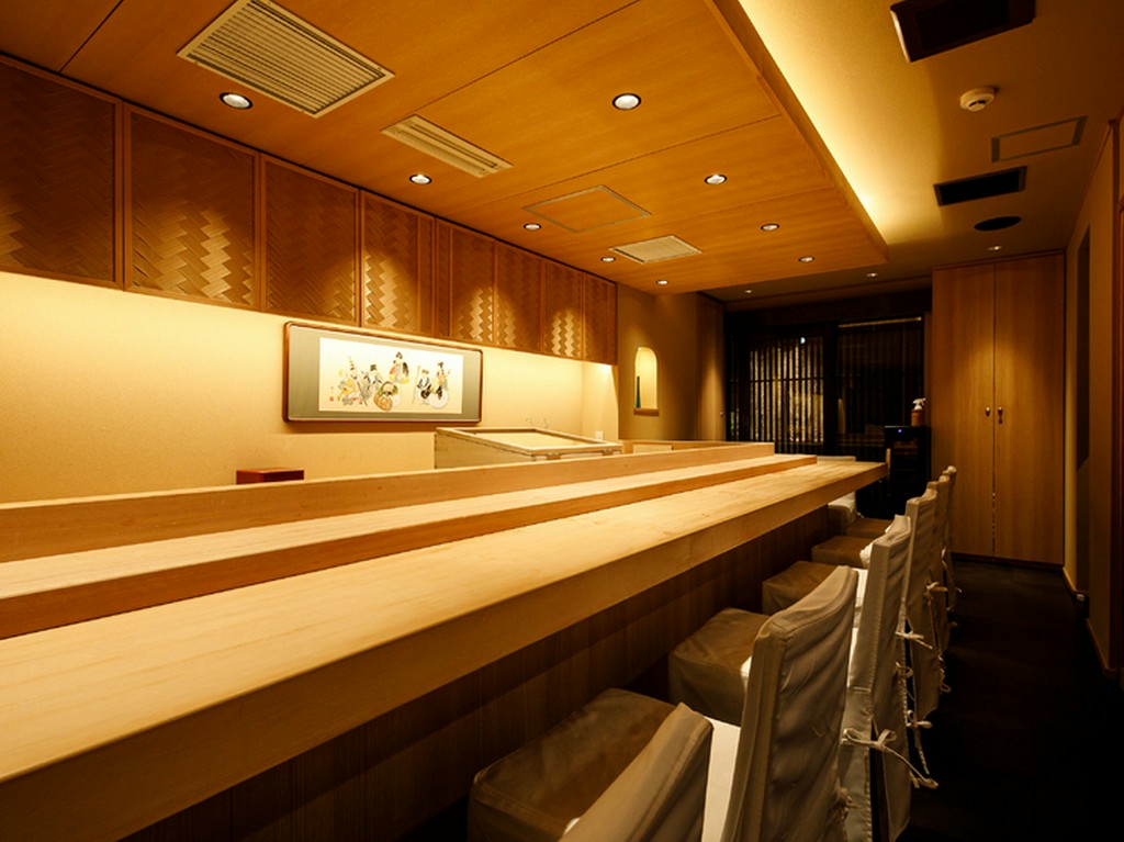 二人の忘れられないひとときを過ごせるカウンター席