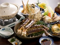 鮮度抜群のカニを小鉢、焼がに、天ぷら、カニグラタン、カニ鍋、雑炊まで、フルコースで頂けます。