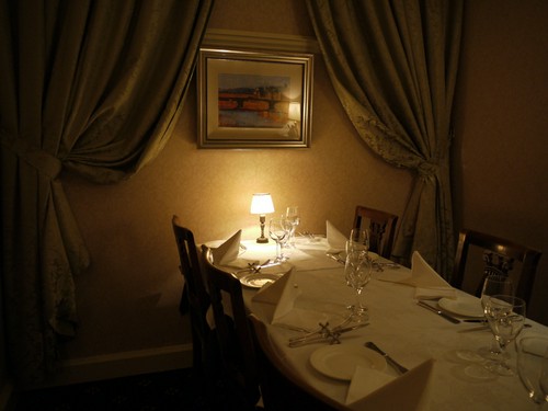 接待や会食にもご利用いただける個室が２部屋あります。