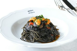 独自のスタイルの確立と、不動のパスタへの思い