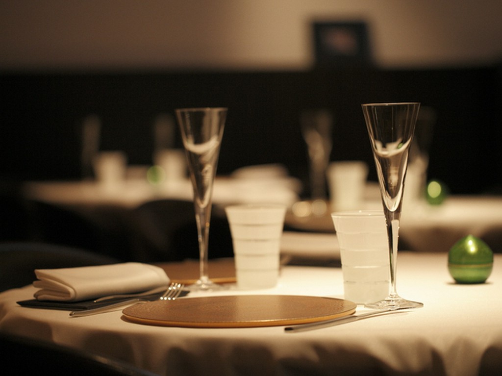 器はカマチ陶舗を使用しています