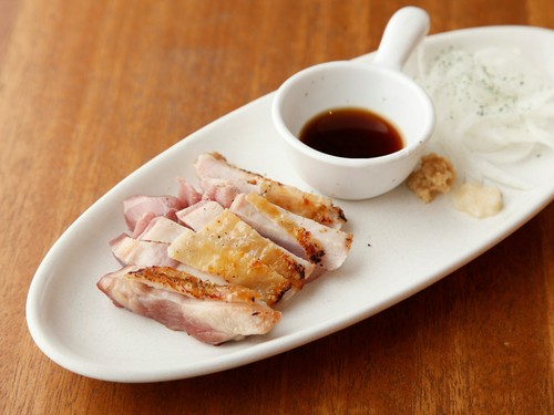 旨みが凝縮した『紀州梅鶏　たたき』