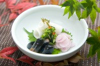 京都らしい香の物を集めた一皿。