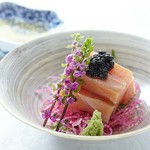 見た目にも美しい滋味あふれるお料理をご堪能いただけます。