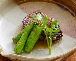 繊細でセンスが光る創作和食のコース。旬の食材をふんだんに盛り込んだ逸品をご堪能いただけます。