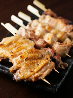 大半の鶏料理は「中札内　田舎鶏」を使用。