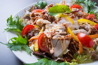 新鮮な野菜をふんだんに使用『ポークディッシュ』
