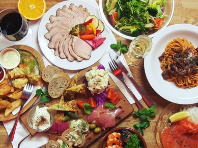 飲み放題付4300円。