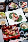 お祝い事、お顔合わせ、ご家族のお食事会に
人気です。