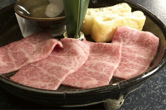 素材にこだわり、品薄な日もある『ザブトン』