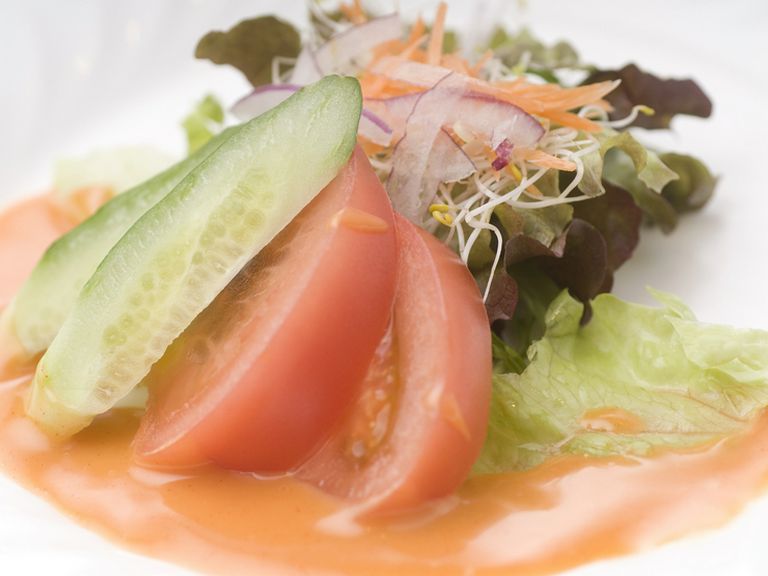 サラダ(セットメニューの一部です)