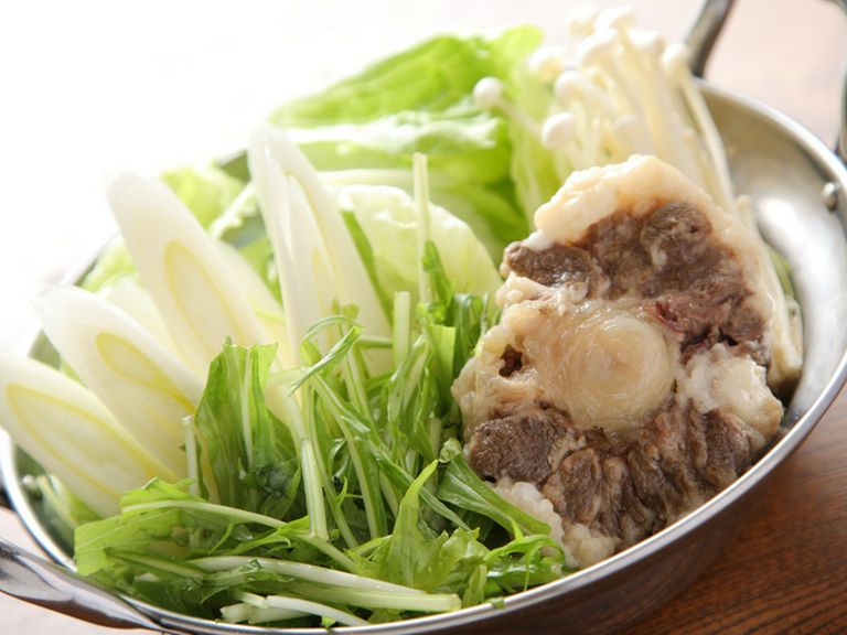 若いお客様から好評な『牛テール鍋』