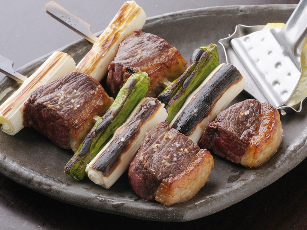 お酒と一緒に鴨を使ったお料理を