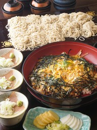 みんなで楽しく囲んで『板そばと大きな親子丼』　（三人前）