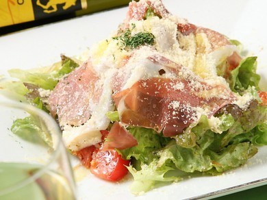 プロシュートとチーズのイタリアンサラダ