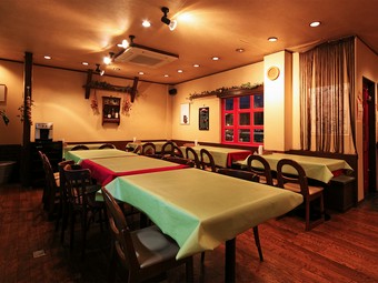 おしゃれなであたたかい雰囲気の店内