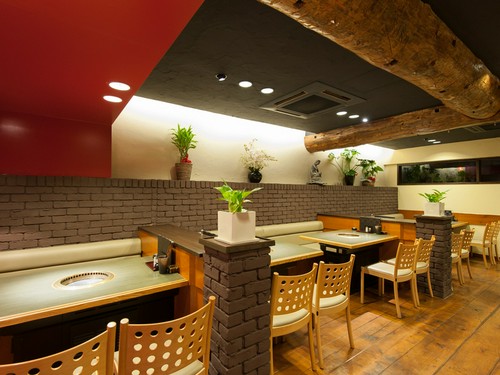 カフェのような洒落た店内