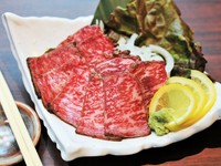 今までにないほどにギリギリの原価に挑んだというお得過ぎるメニュー。“原価酒場”の神髄、ここにあり！