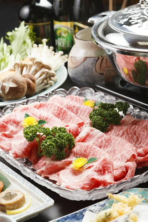 常盤牛を味わえる贅沢なコース。心ゆくまで堪能できます