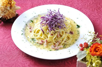 しゃきしゃきキャベツのローマ風カルボナーラ