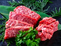 適度なサシと赤身の濃厚な旨味が楽しめる人気の赤身肉。上質なる味わいです。