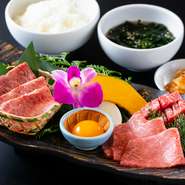 世界最高峰品質の松阪牛が御膳になって登場。
お昼から松阪を贅沢にご堪能下さいませ。